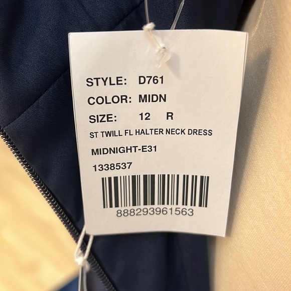 Dessy dress D761 in Midnight satin twill - Picture 4 of 4